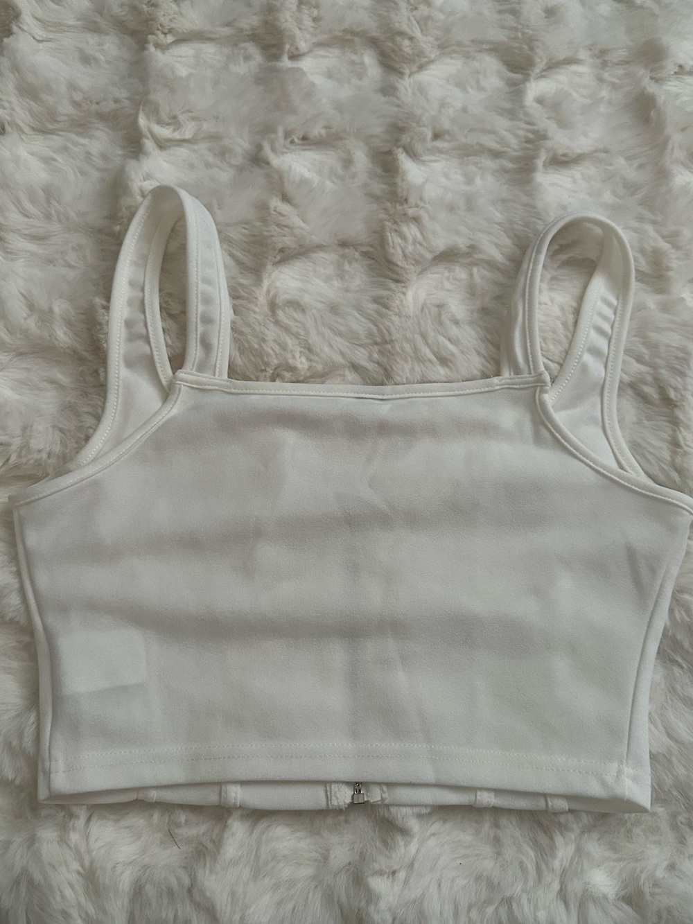 Women’s White Zip Stylish Detail Everyday Essential Crop Top - Picture 3 of 4